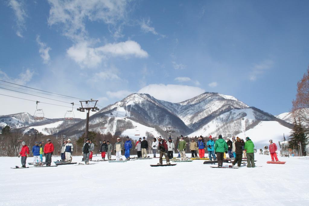 Hotel Sunplaza Tsugaike Otari Exteriör bild